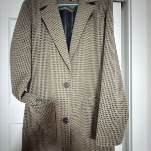 Knee length houndstooth coat